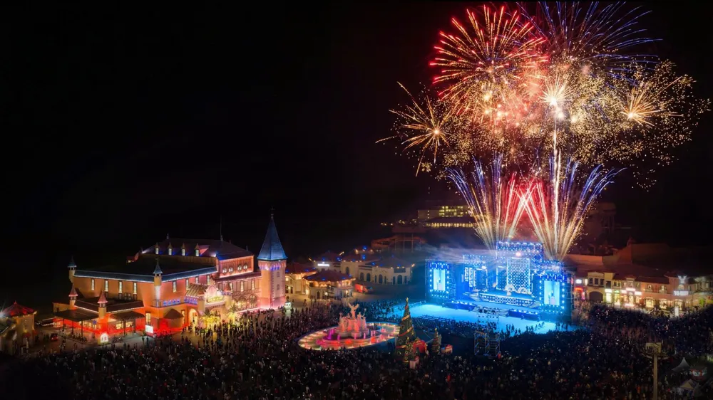 ẢNH 03_Pháo hoa Cửa Hội.jpeg