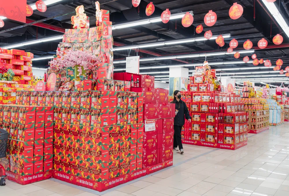 Siêu thị triển khai đồng loạt nhiều chương trình ưu đãi hấp dẫn, giúp khách hàng sắm Tết tiết kiệm.jpeg