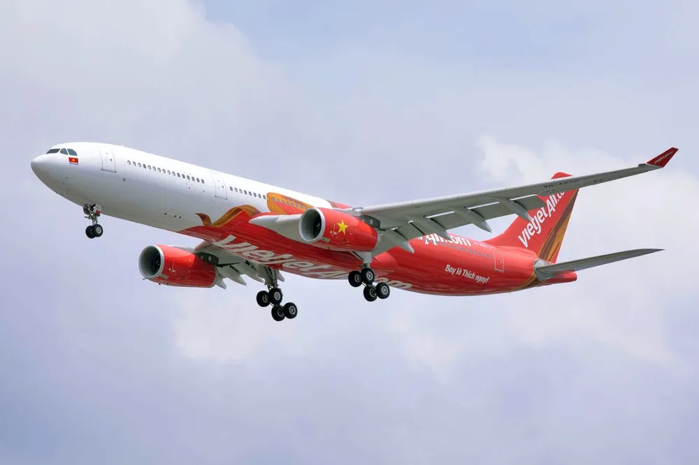 Tàu bay A330.jpg