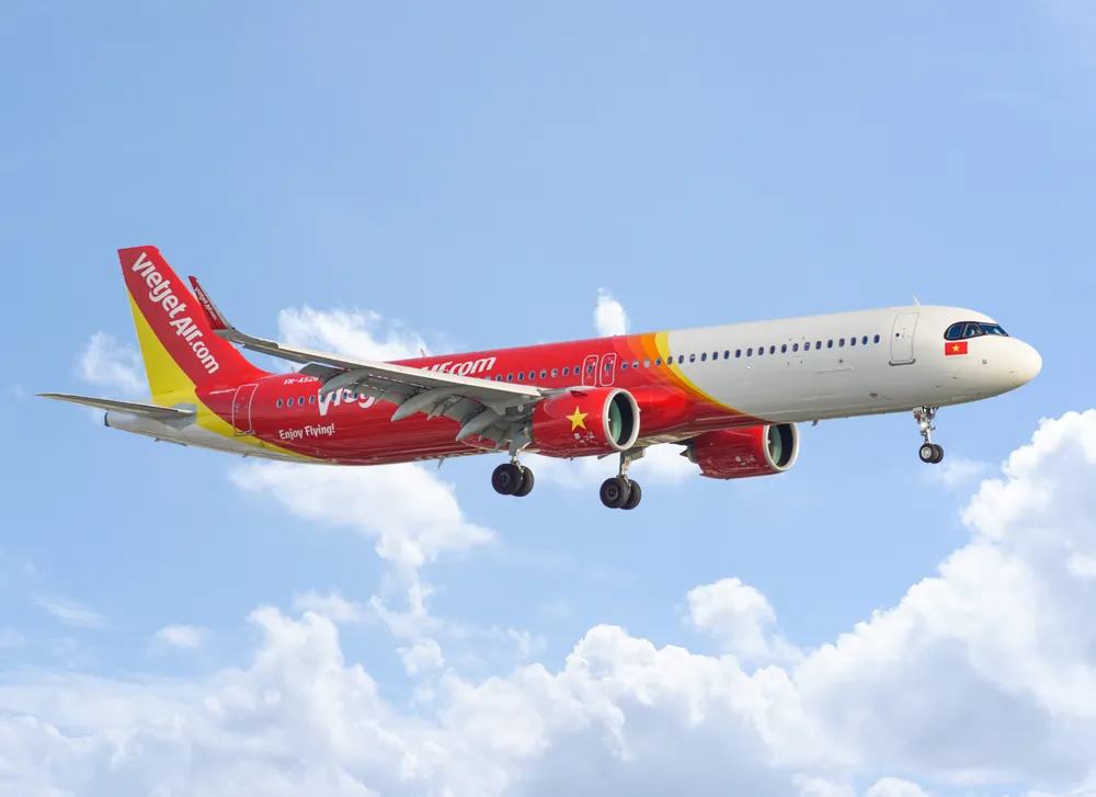 Tau bay Vietjet.jpg