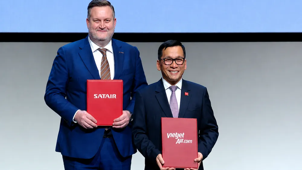 Photo 1 - Vietjet and Satair exchange MOU in Copenhagen.png