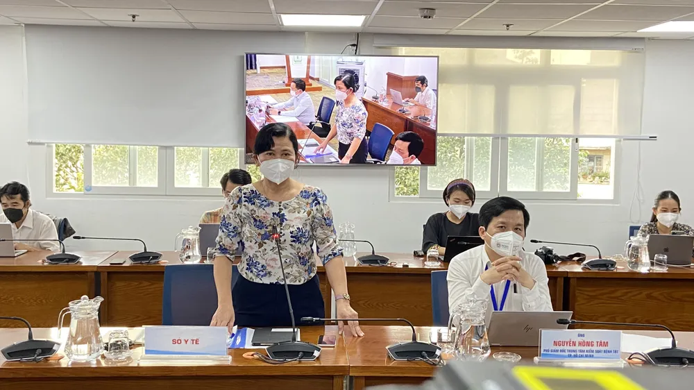 Thành phố vẫn còn đủ vaccine Covid-19 và sẵn sàng cấp phát cho các địa phương ảnh 2