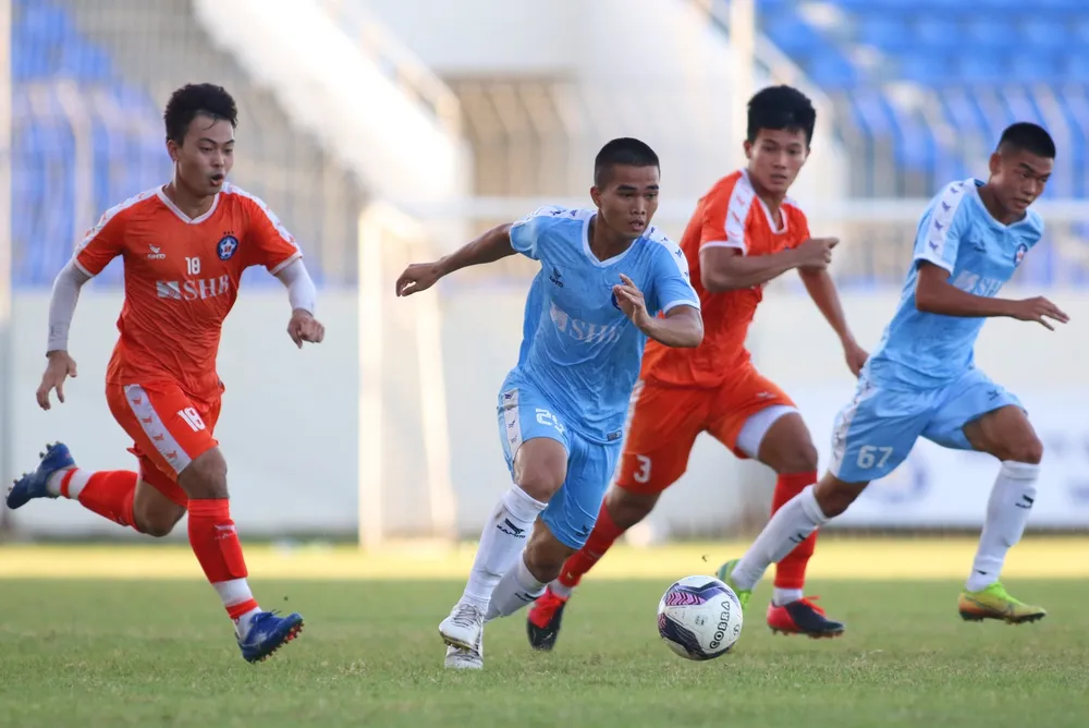 Khó khăn ủa vây CLB Đà Nẵng trong tâm dịch ảnh 1