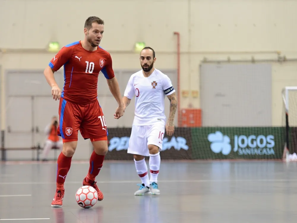 Tuyển futsal CH Séc mang thủ môn 46 tuổi đấu Việt Nam, chỉ có 10 ngày chuẩn bị cho World Cup ảnh 2