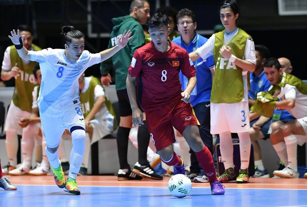 Minh Trí và đồng đội từng đánh bại Guatemala 4-2 ở Futsal World Cup 2021. Ảnh: ANH TRẦN