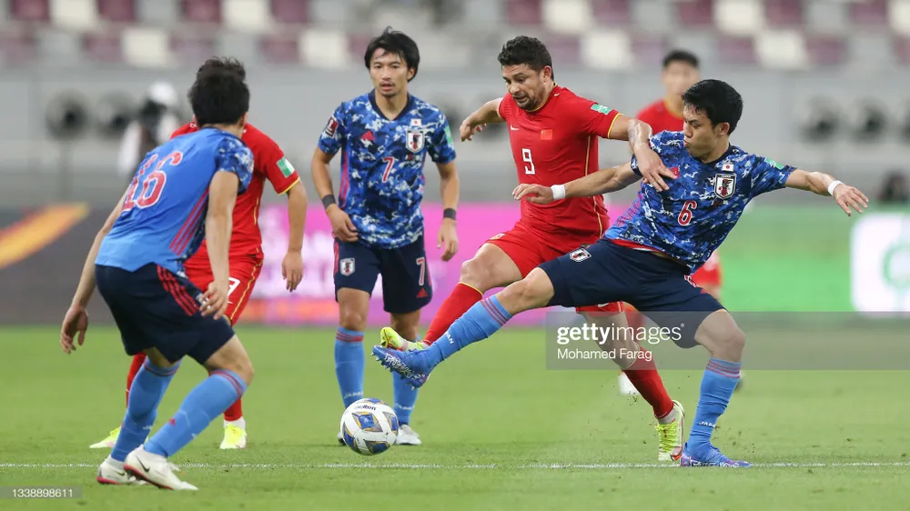 Nhật Bản thắng tối thiểu Trung Quốc ở vòng loại World Cup ảnh 2
