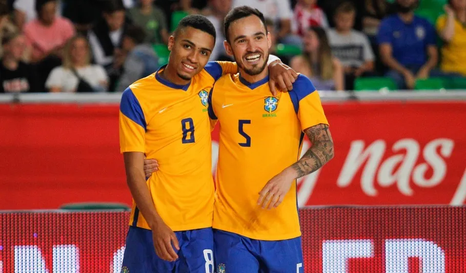 Đội tuyển futsal Brazil kết thúc chuyến tập huấn ở Ba Lan với kết quả ấn tượng. Ảnh: CBF