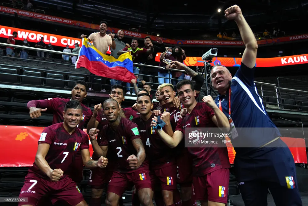 Venezuela giành chiến thắng trước chủ nhà Lithuania ở ngày ra quân Futsal World Cup 2021. Ảnh: GETTY