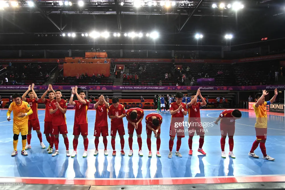 Bước chạy đồng hành cùng cha ảnh 2