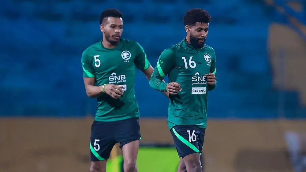 Saudi Arabia tập kín buổi thứ hai trên sân Hàng Đẫy. Ảnh: SAFF