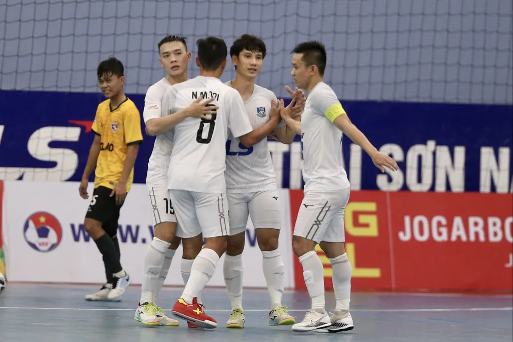 Sahako FC vượt khó cùng HLV mới ảnh 2