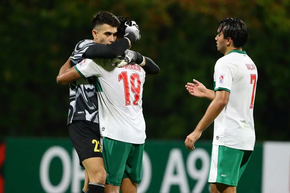 Các cầu thủ Indonesia hài lòng về trận hòa trước Việt Nam. Ảnh: GETTY