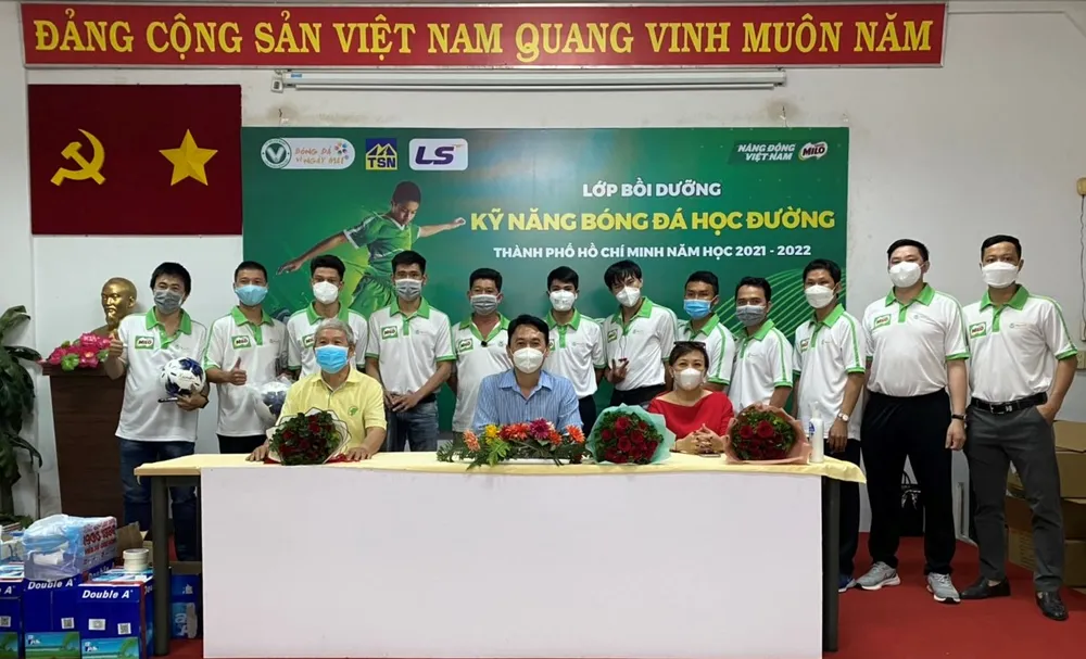 Lớp bồi dưỡng thứ 3 của Bóng đá học đường TPHCM