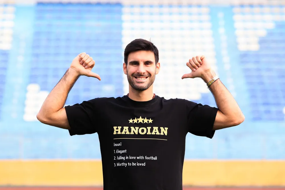 Nhộn nhịp chuyển động ngoại binh V-League ảnh 1