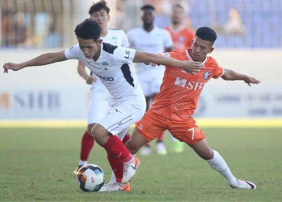 V-League 2022 dời lại 6 ngày mới khai mạc so với kế hoạch ban đầu. Ảnh: TỊNH ĐẾ