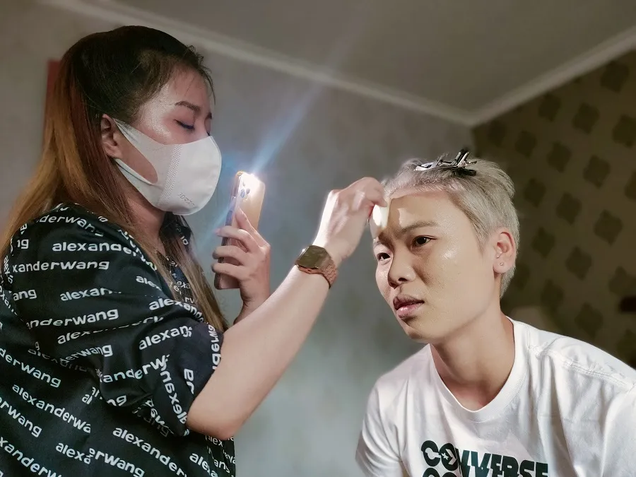 Các nữ tuyển thủ hóa ‘hóa công chúa’ trước gala trao Quả bóng Vàng Việt Nam 2021 ảnh 3