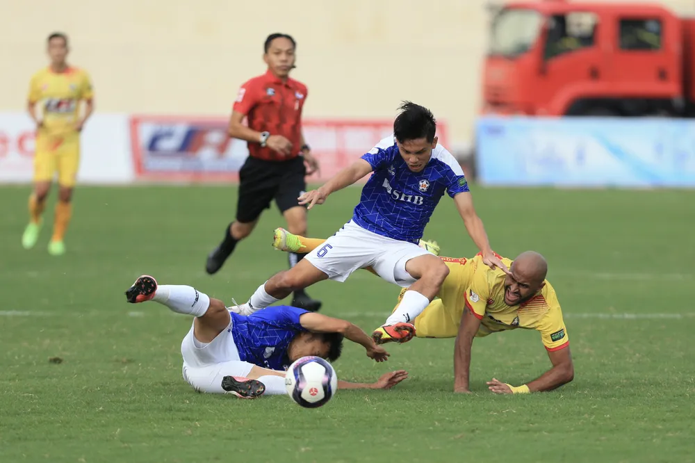 Thanh Hóa bất ngờ thắng đậm Đà Nẵng ảnh 1