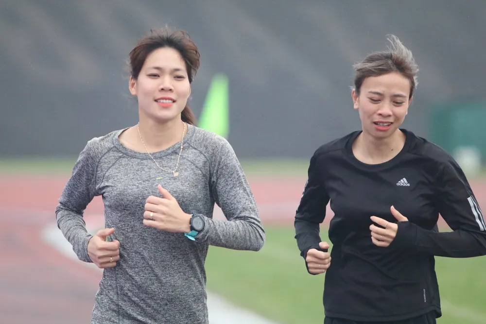 ‘Đội mưa’ để kịp chạy đến SEA Games 31 ảnh 6