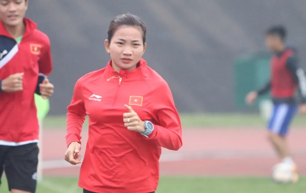 ‘Đội mưa’ để kịp chạy đến SEA Games 31 ảnh 1