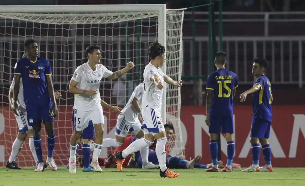 Yokohama F.Marinos đánh bại HAGL ở trận ra quân AFC Champions League 2022. ẢNH: DŨNG PHƯƠNG