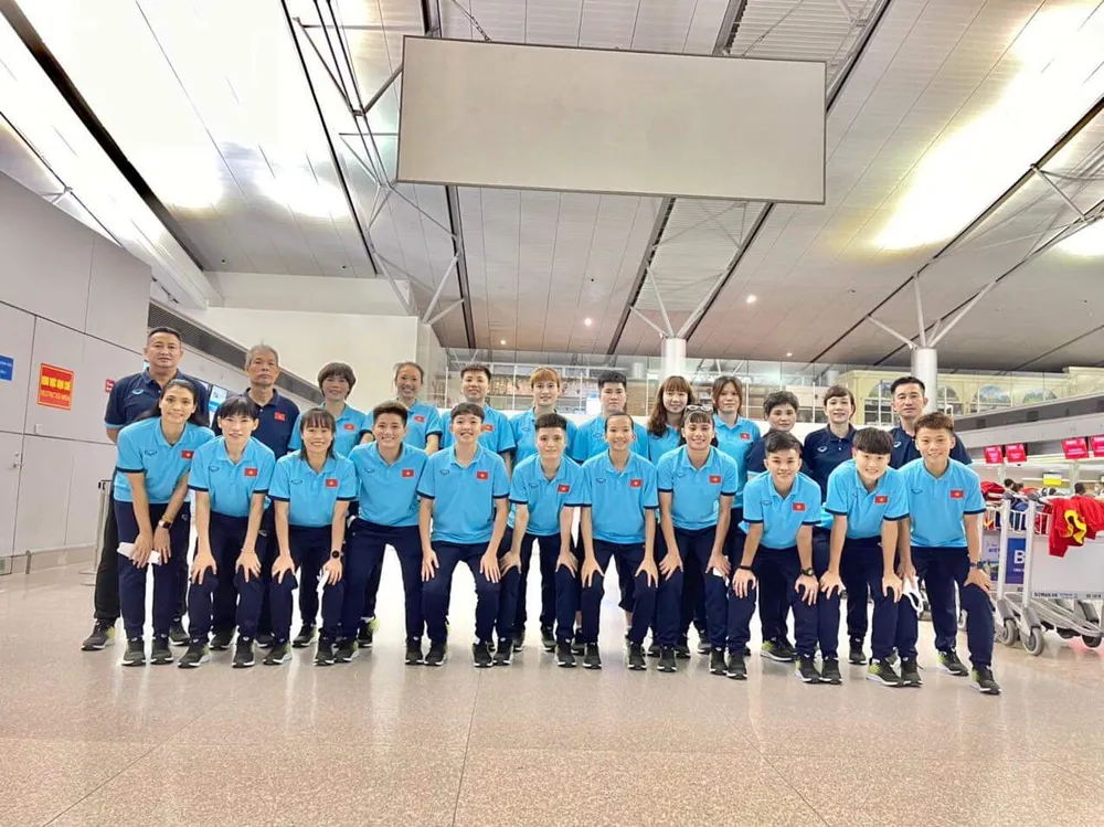 Đội tuyển nữ futsal Việt Nam lên đường sang Bahrain. ẢNH: HỮU THÀNH