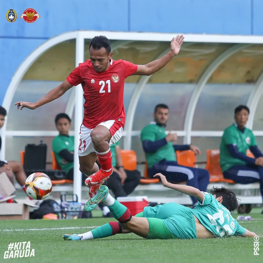 Các đối thủ U23 Việt Nam nhận kết quả trái ngược trước thềm SEA Games 31 ảnh 1