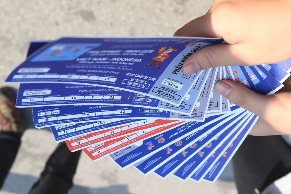 Choáng váng với giá vé ‘chợ đen’ xem trận U23 Việt Nam - U23 Indonesia ảnh 1