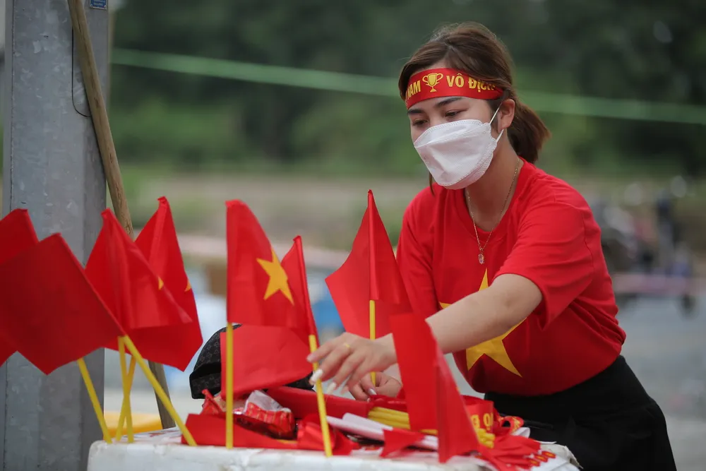 CĐV Phú Thọ hâm nóng trước trận U23 Việt Nam - U23 Indonesia ảnh 1