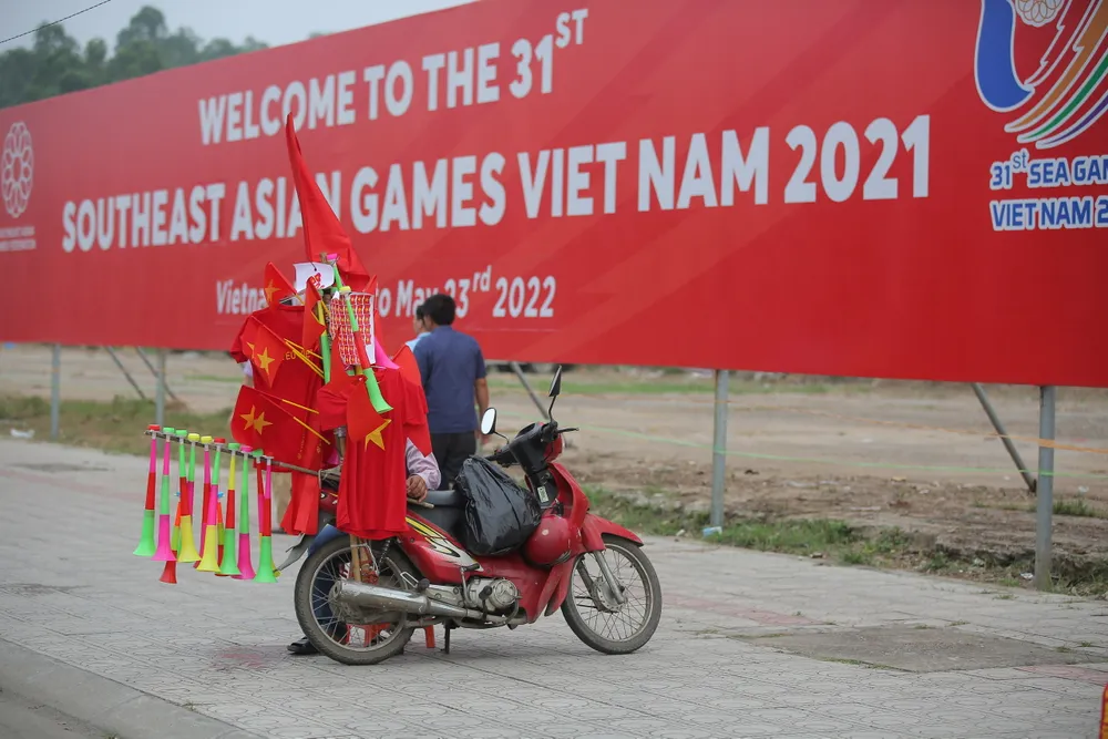 CĐV Phú Thọ hâm nóng trước trận U23 Việt Nam - U23 Indonesia ảnh 5