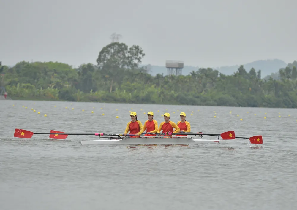 Rowing nữ Việt Nam ‘vô đối’ ở SEA Games 31 ảnh 1