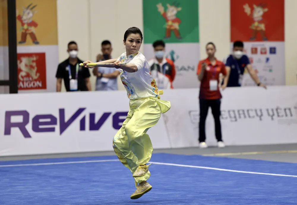 Người đẹp wushu Dương Thúy Vi chưa có đối thủ ở SEA Games 31 ảnh 1