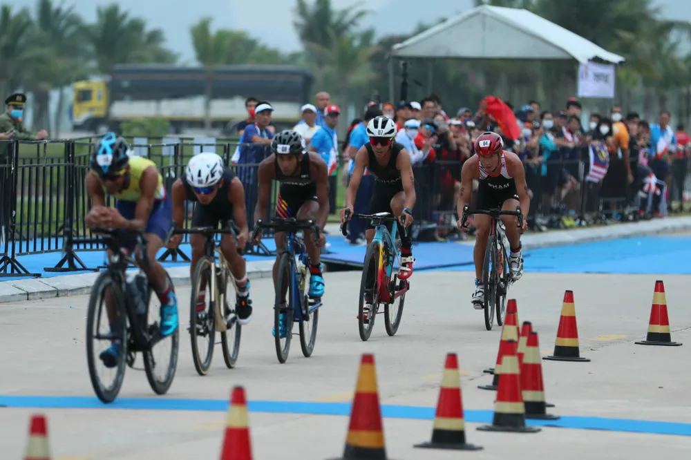 Phạm Tiến Sản giành tấm HCV Duathlon lịch sử ảnh 2