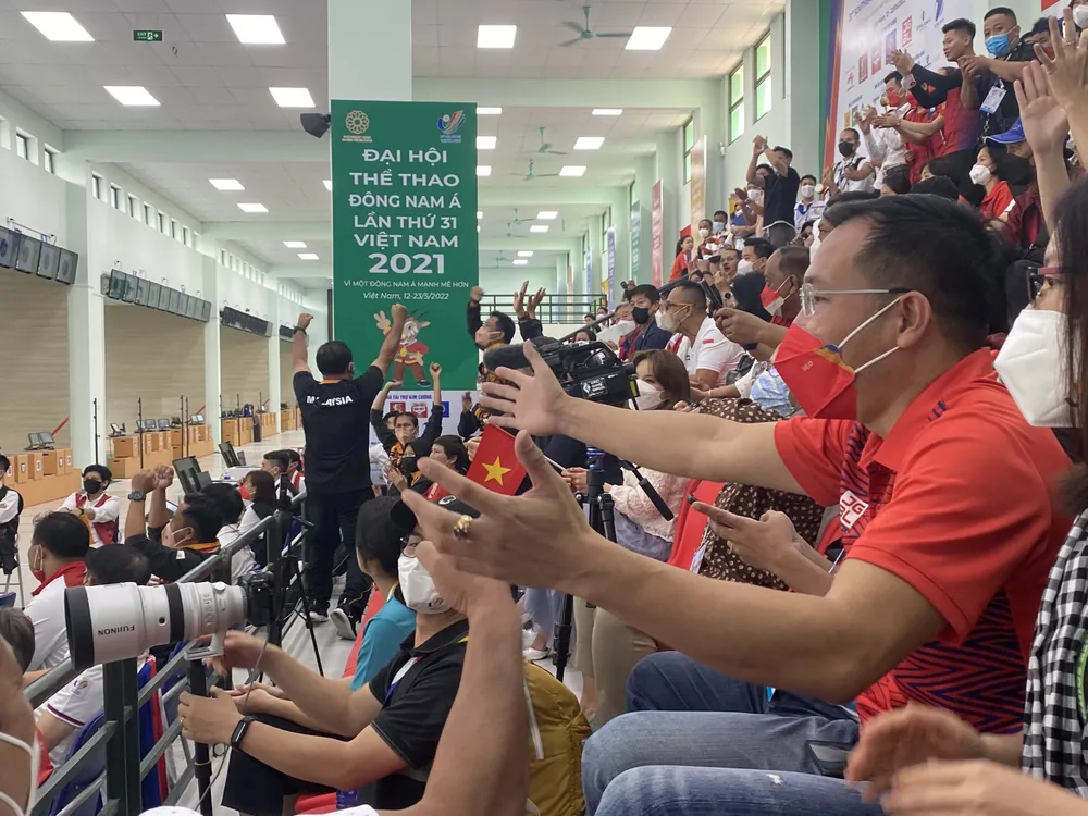 Huyền thoại Hoàng Xuân Vinh ‘mừng ra mặt’ với HC vàng đầu tiên của bắn súng Việt Nam ảnh 5