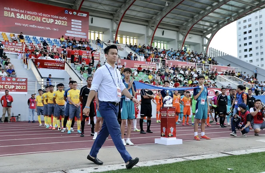 Dàn tuyển thủ Việt Nam đi ‘xem giò’ sới phủi Sài thành ảnh 5