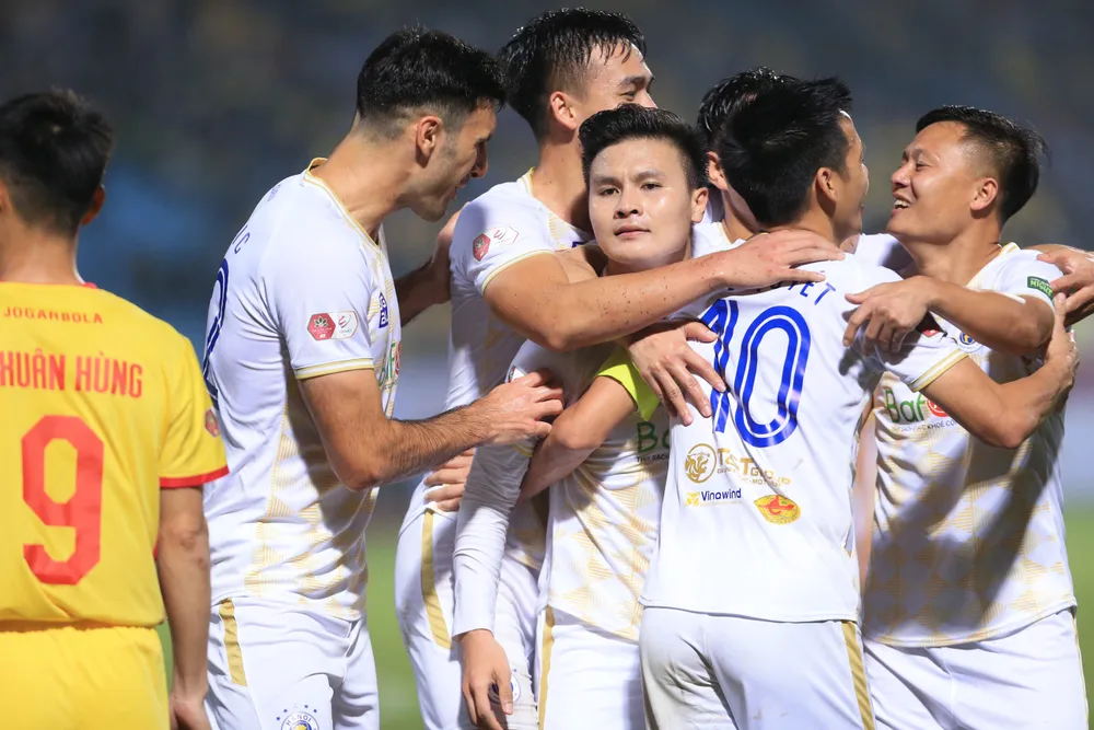 Hà Nội FC chưa thắng thời hậu Quang Hải. ẢNH: MINH HOÀNG