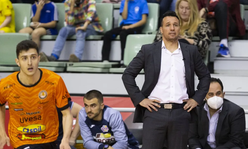 HLV Diego Giustozzi có thể trở thành thầy mới của đội tuyển futsal Việt Nam