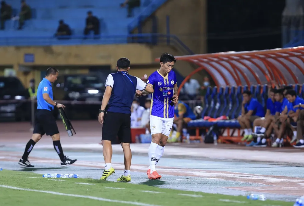 Vì sao Đoàn Văn Hậu chỉ được thi đấu 60 phút? ảnh 1