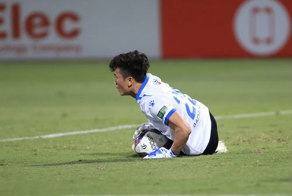 Phan Tuấn Tài gián tiếp khiến Bùi Tiến Dũng mắc sai lầm ảnh 1