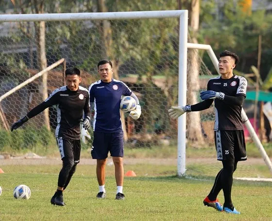 Bùi Tiến Dũng lại mắc sai lầm: Tôi sai... nhưng các bạn không sửa được! ảnh 1