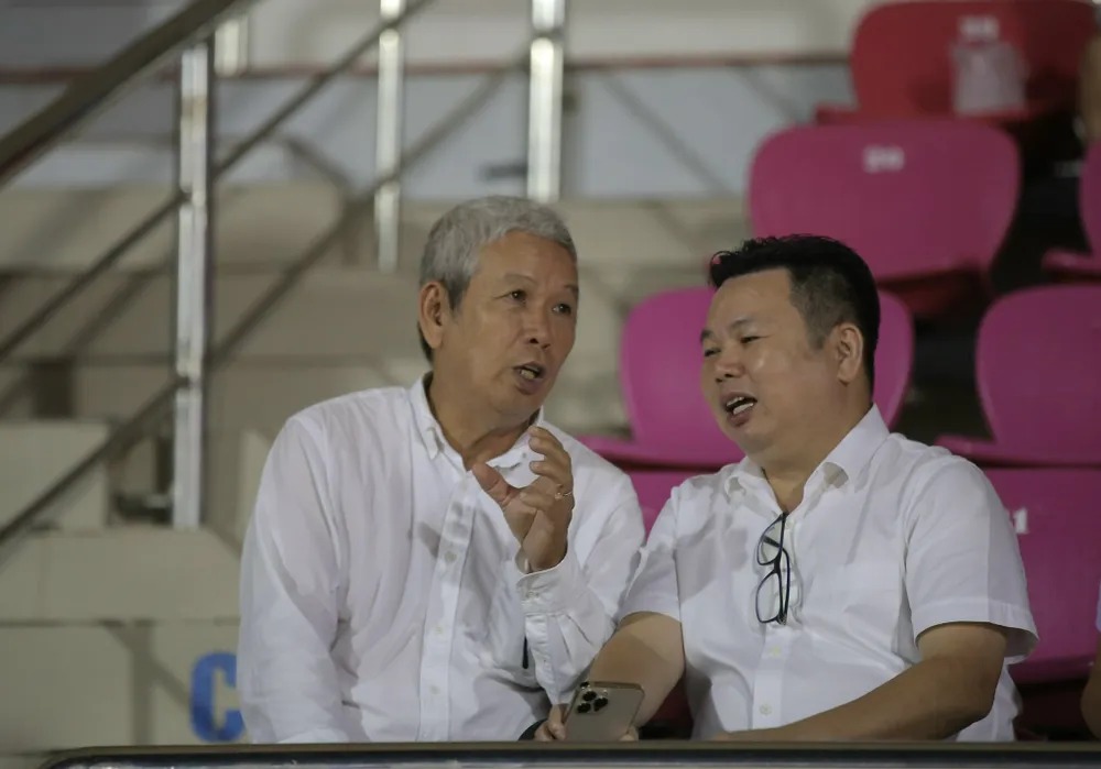 CLB TPHCM không cô đơn ảnh 1