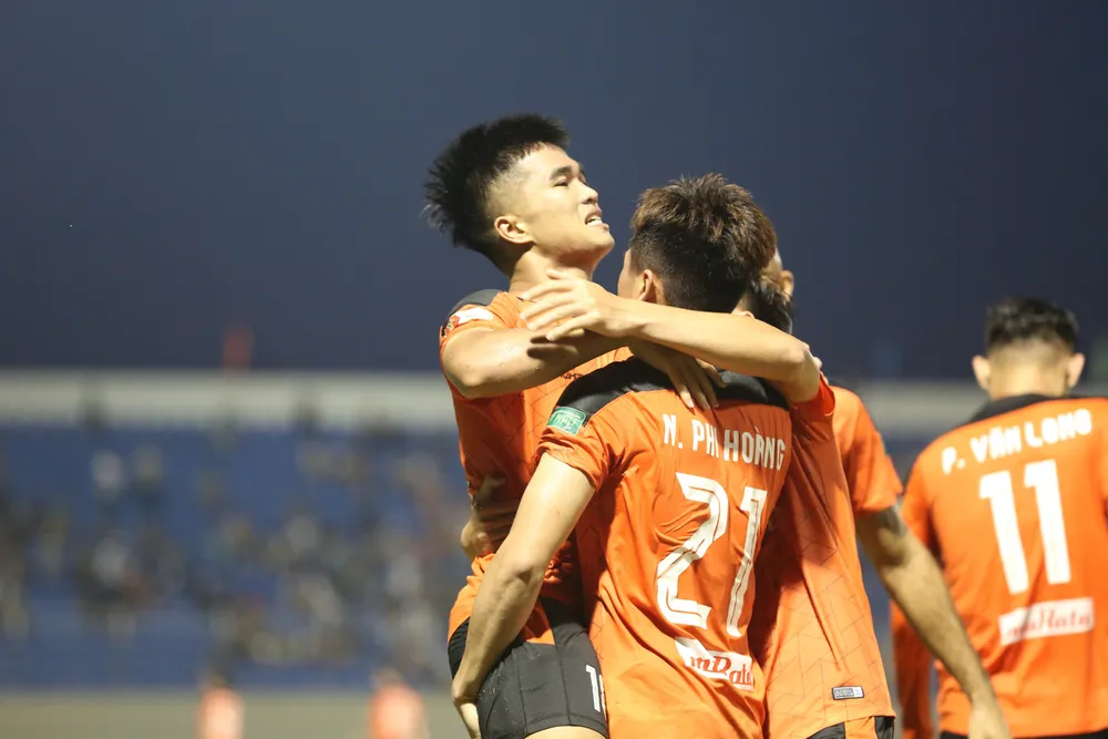 Nam Định – Đà Nẵng (18g ngày 27-8): Chủ nhà thay tướng có đổi vận? ảnh 1