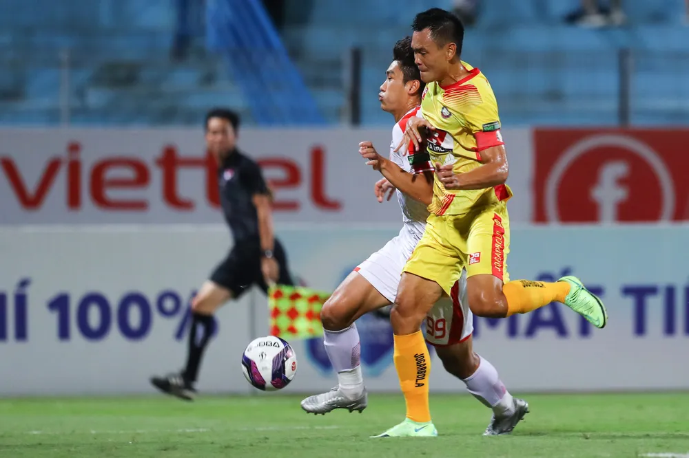 Thắng Thanh Hóa, Viettel FC trở lại top 5 V-League 2022 ảnh 1