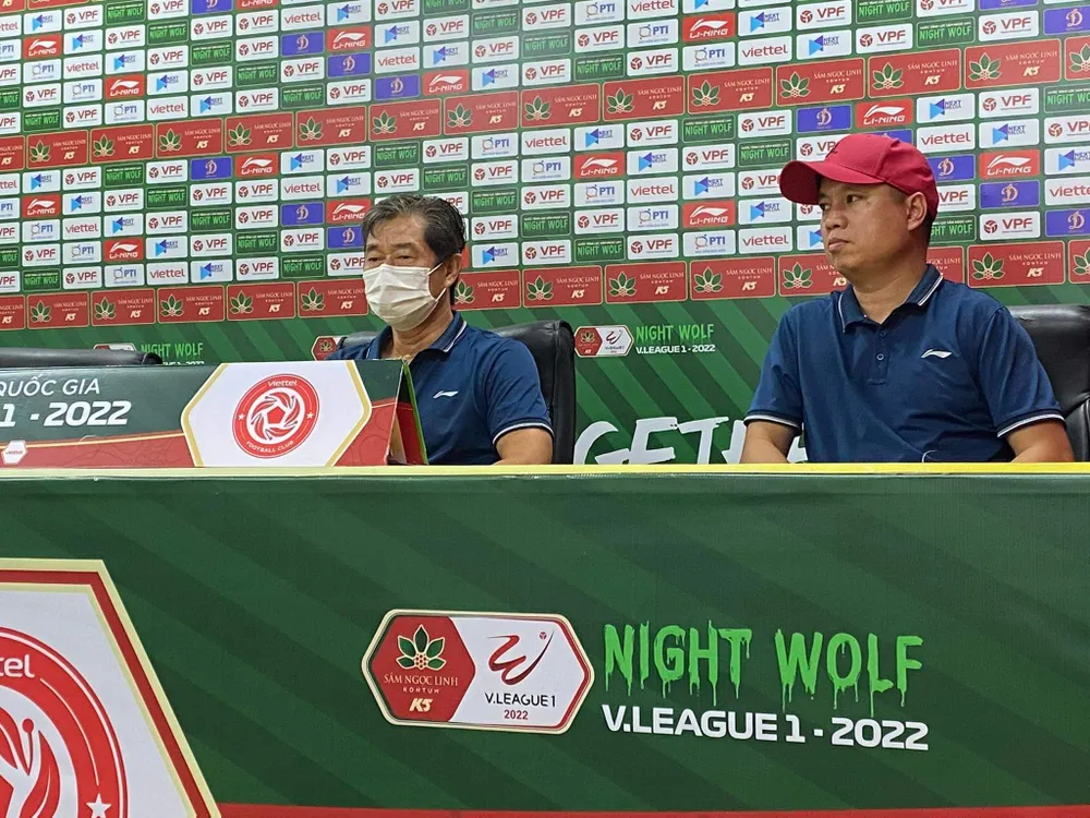 Vì sao HLV Petrovic vắng mặt trong trận Thanh Hóa thua Viettel FC ảnh 1