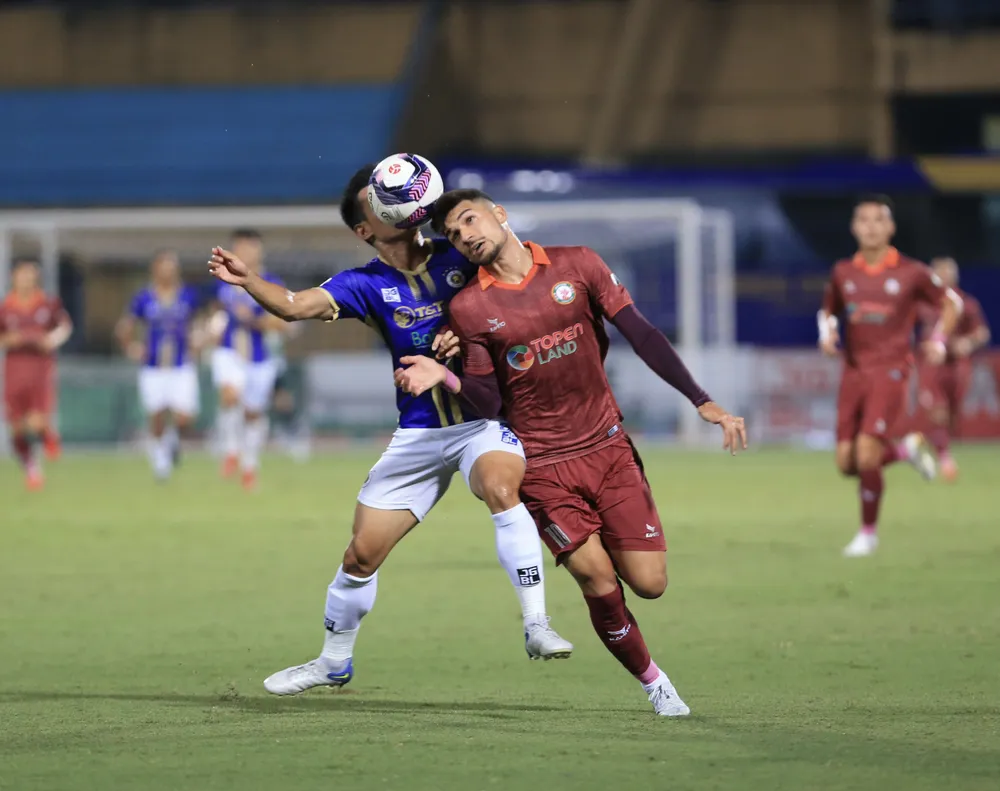 T.Bình Định đánh bại Hà Nội FC ngay trên sân khách. ẢNH: MINH HOÀNG