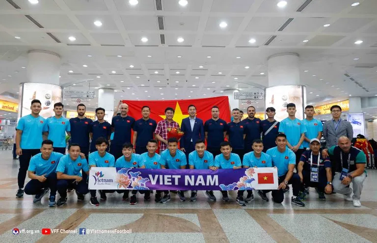 Đội tuyển futsal Việt Nam đã đặt chân đến Kuwait