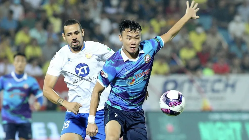 Bình Định có chiến thắng quan trọng trên sân nhà của Nam Định