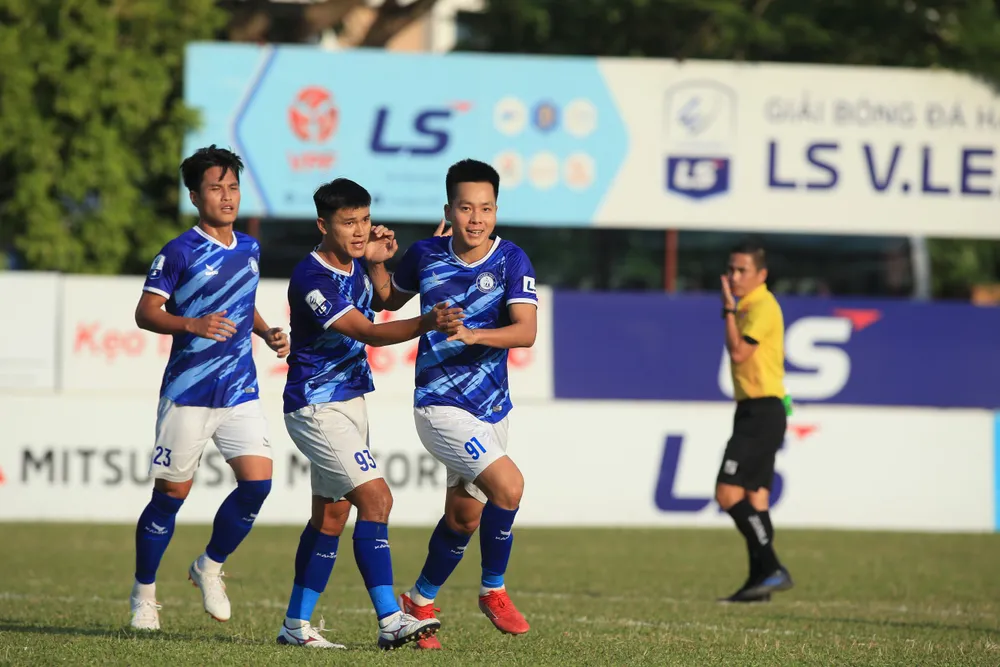 Trận ‘chung kết’ giành vé thăng hạng V-League 2023 ảnh 1