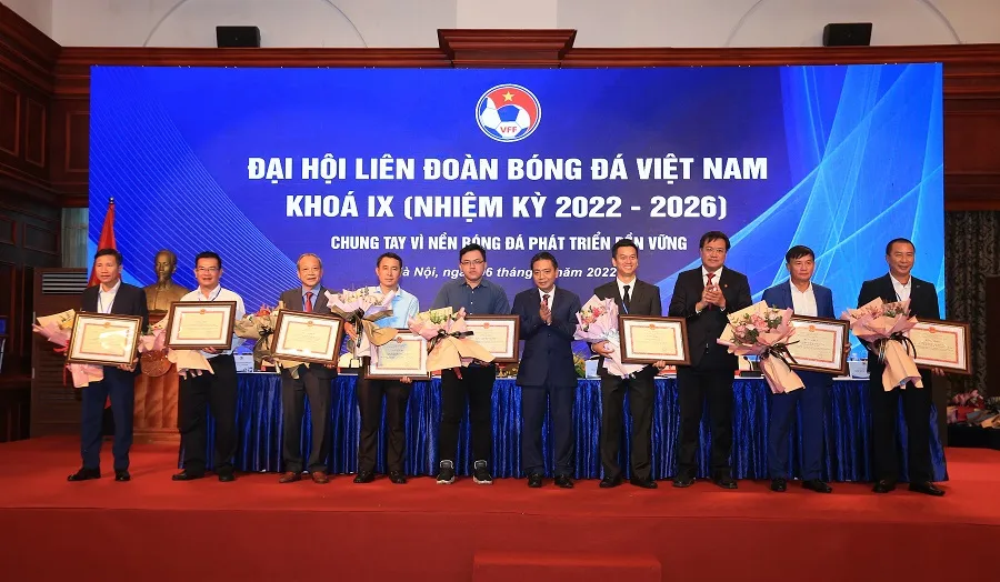 Tân Chủ tịch VFF: Đội tuyển Việt Nam vào tốp 10 châu Á, sớm có mặt ở World Cup ảnh 1