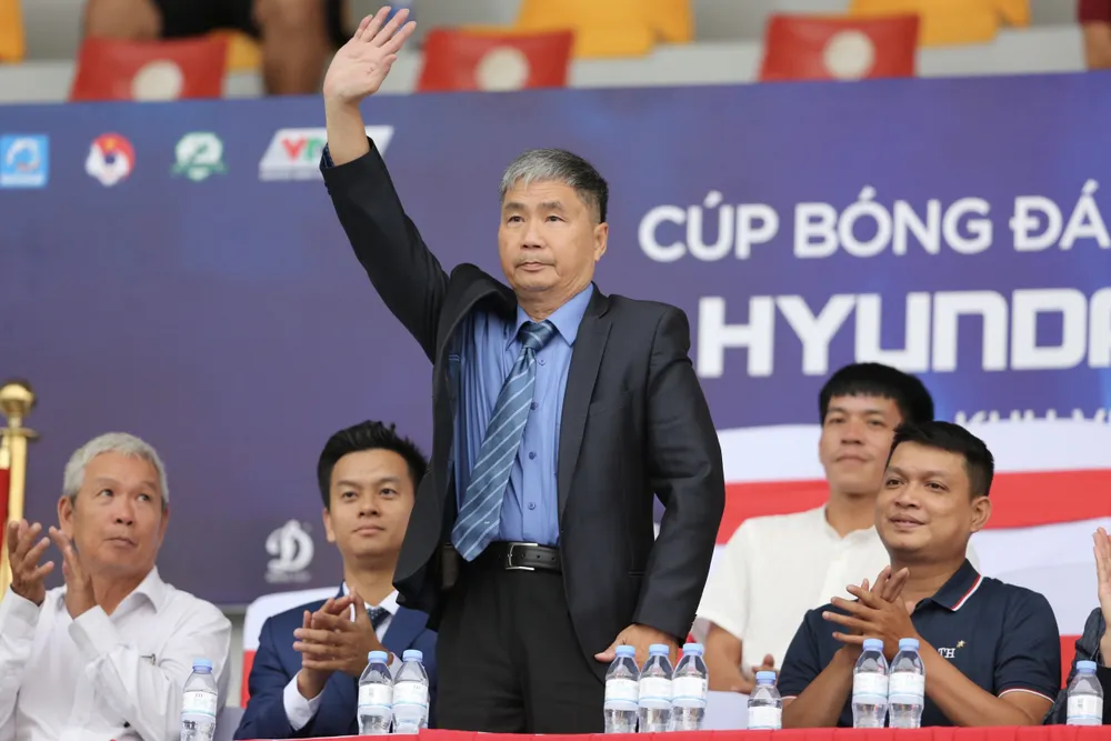 Khai mạc VSC-S2: Cựu sao HAGL lập poker, Quả bóng vàng Phùng Trọng Luân tái xuất ảnh 2