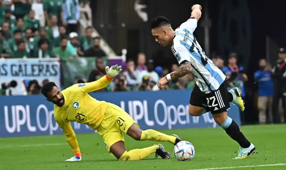 CĐV Argentina sau thất bại trước Saudi Arabia: Buồn, sốc, nhưng tình yêu luôn vẹn toàn! ảnh 1